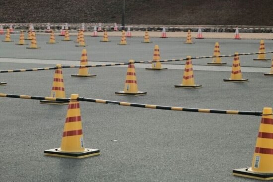 Direksiyon sınavının süresini ve uygulama aşamasını temsil eden sürücü